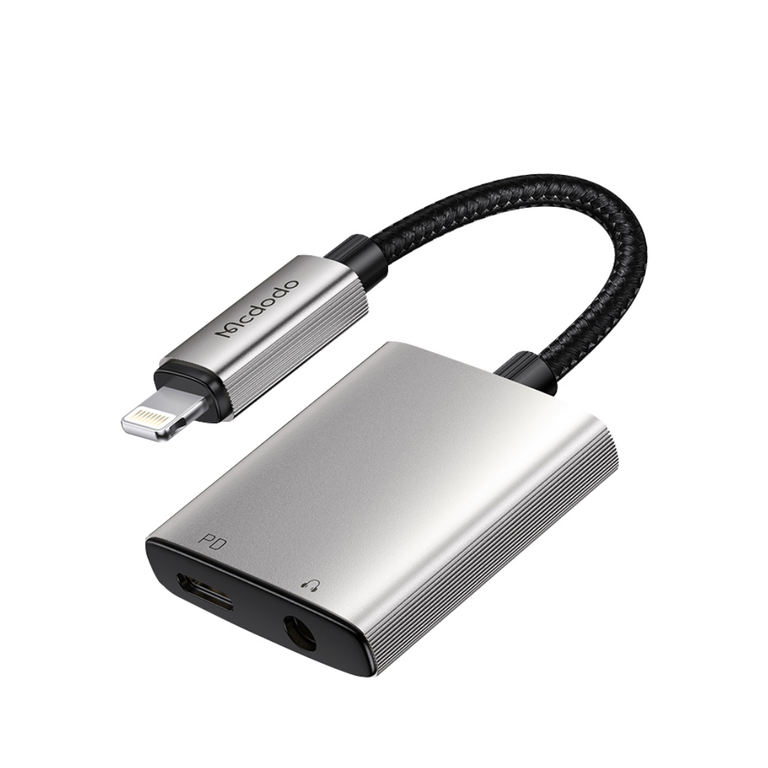 Mcdodo Apple iPhone Dual Port Splitter 3.5mm Lightning Converter 100% Original (Using Phone Mic)