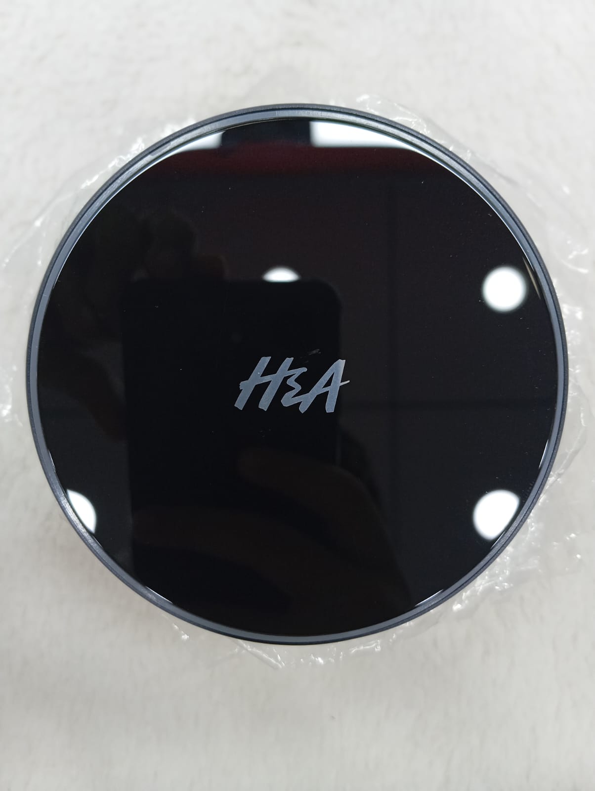 Universal wireless charger.