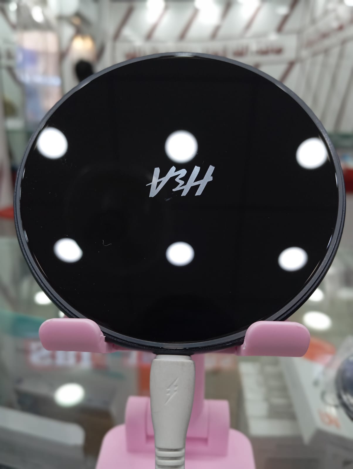 Universal wireless charger.